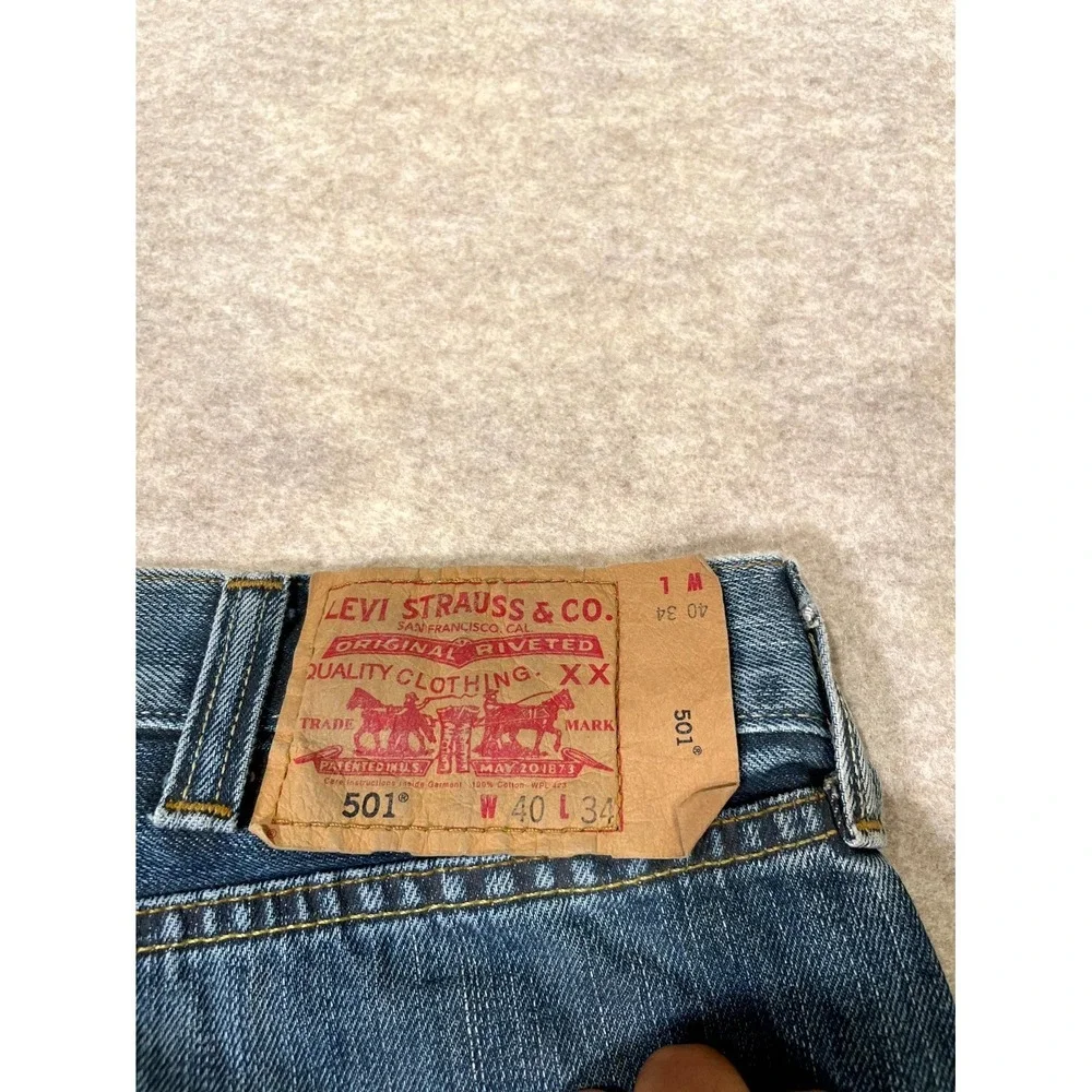 Levis 501 Straight Leg Jeans Mens‎ 40x34 Blue Whiskering Denim Button Fly Cotton